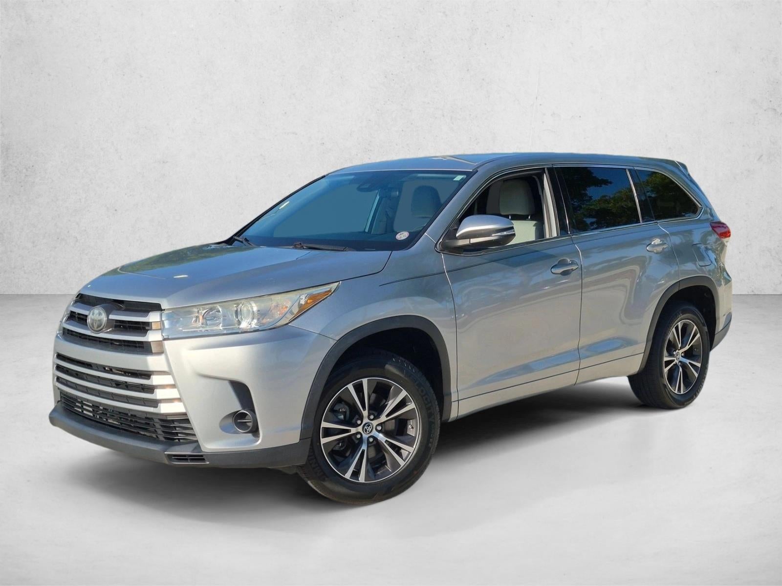 2018 Toyota Highlander LE I4 FWD (Natl)