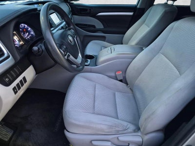 2018 Toyota Highlander LE I4 FWD (Natl)
