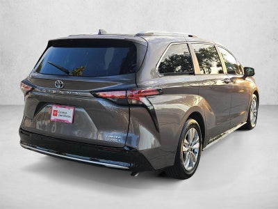 2022 Toyota Sienna Limited FWD 7-Passenger (GS)