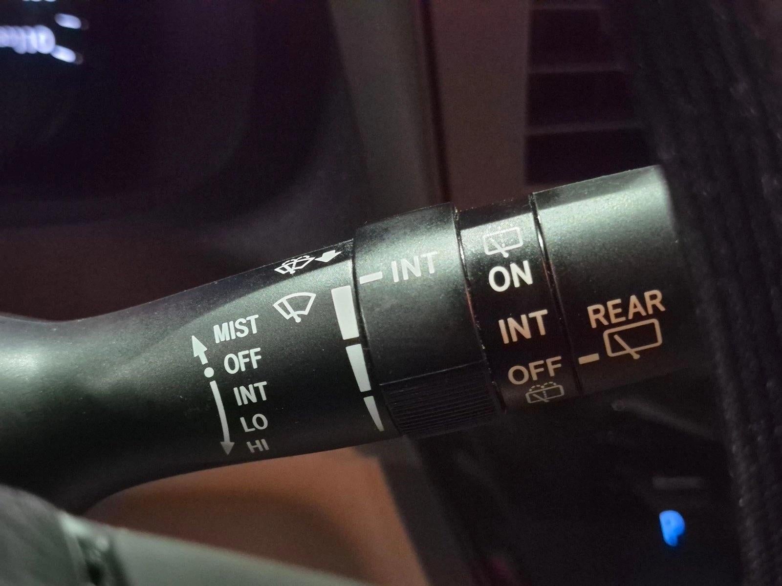 2017 Toyota Sienna L FWD 7-Passenger (Natl)