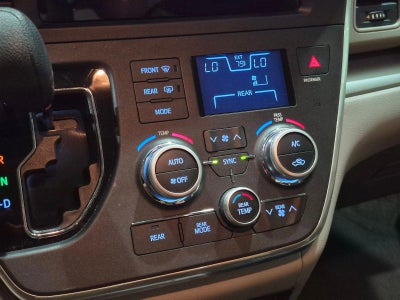 2017 Toyota Sienna L FWD 7-Passenger (Natl)