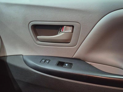2017 Toyota Sienna L FWD 7-Passenger (Natl)