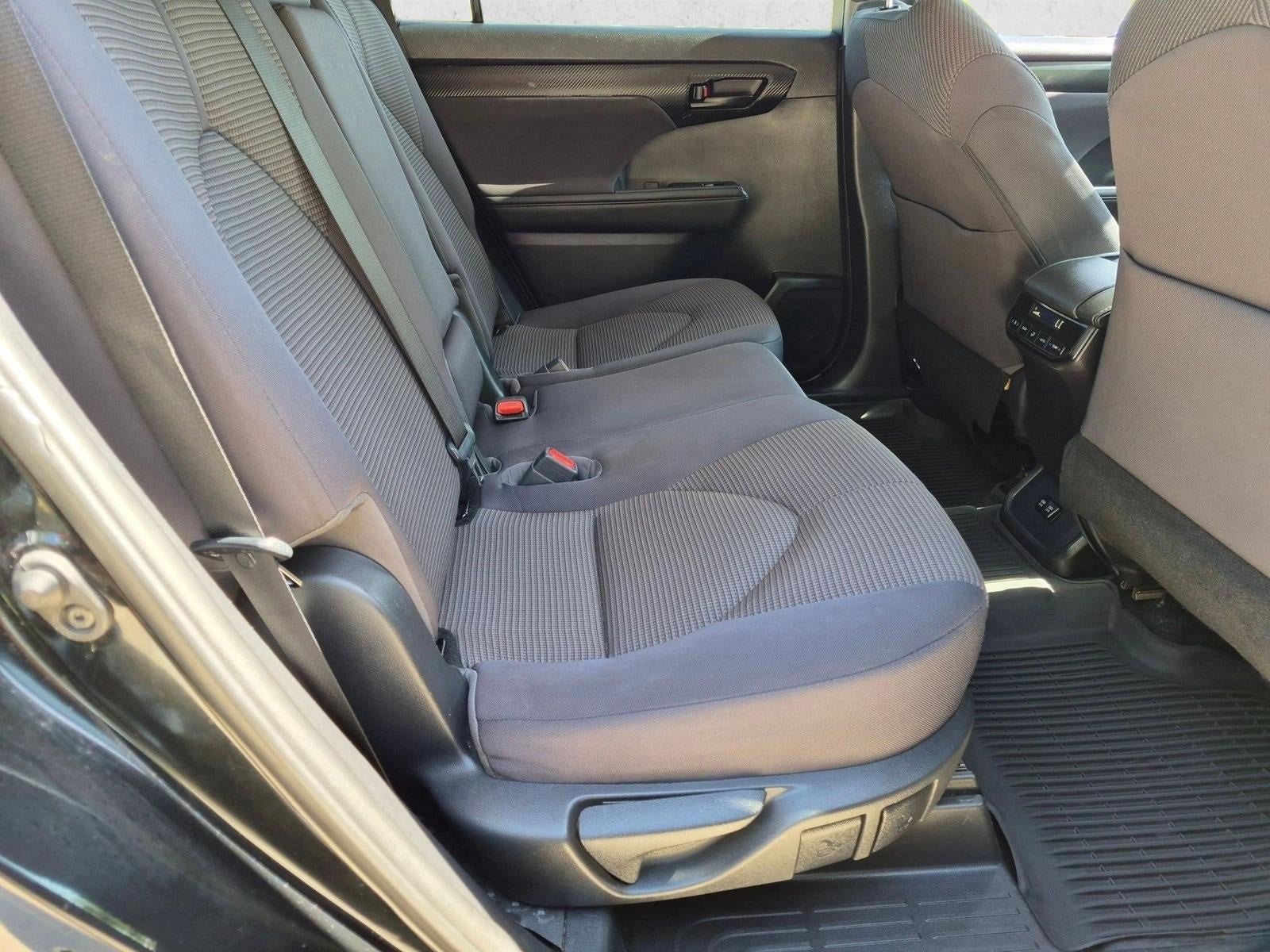 2021 Toyota Highlander LE FWD (GS)