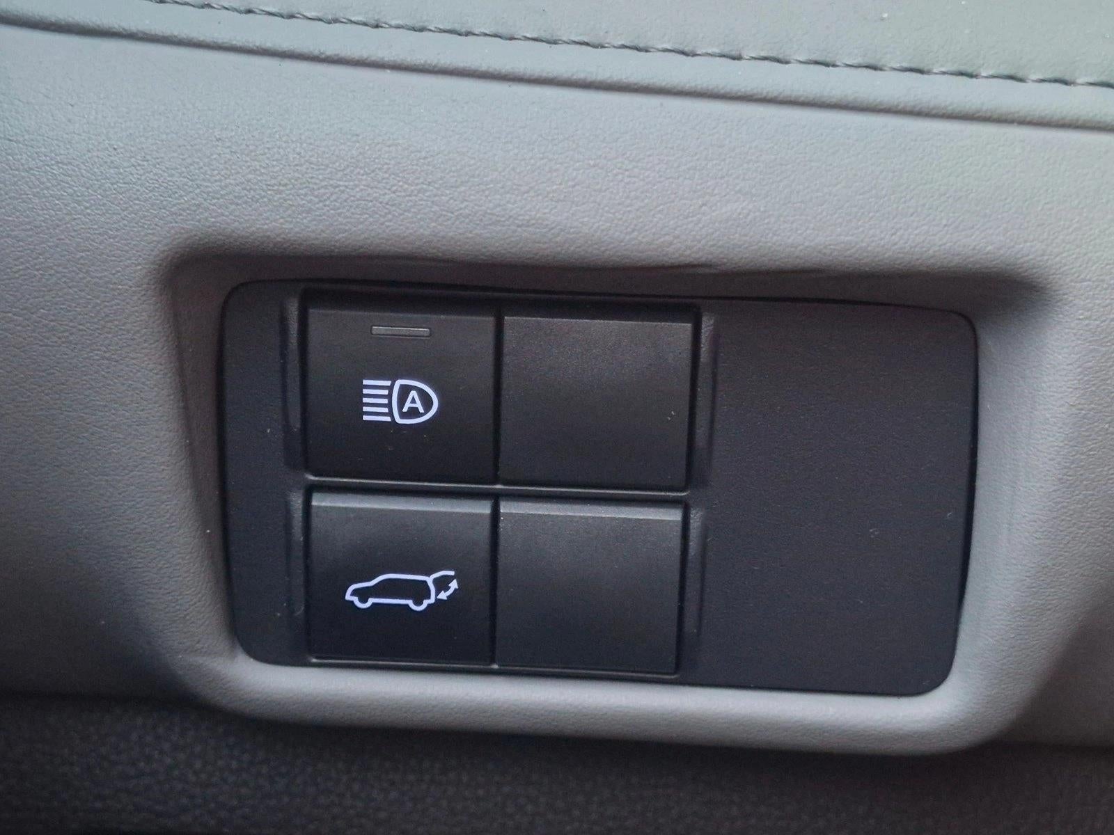 2021 Toyota Highlander LE FWD (GS)