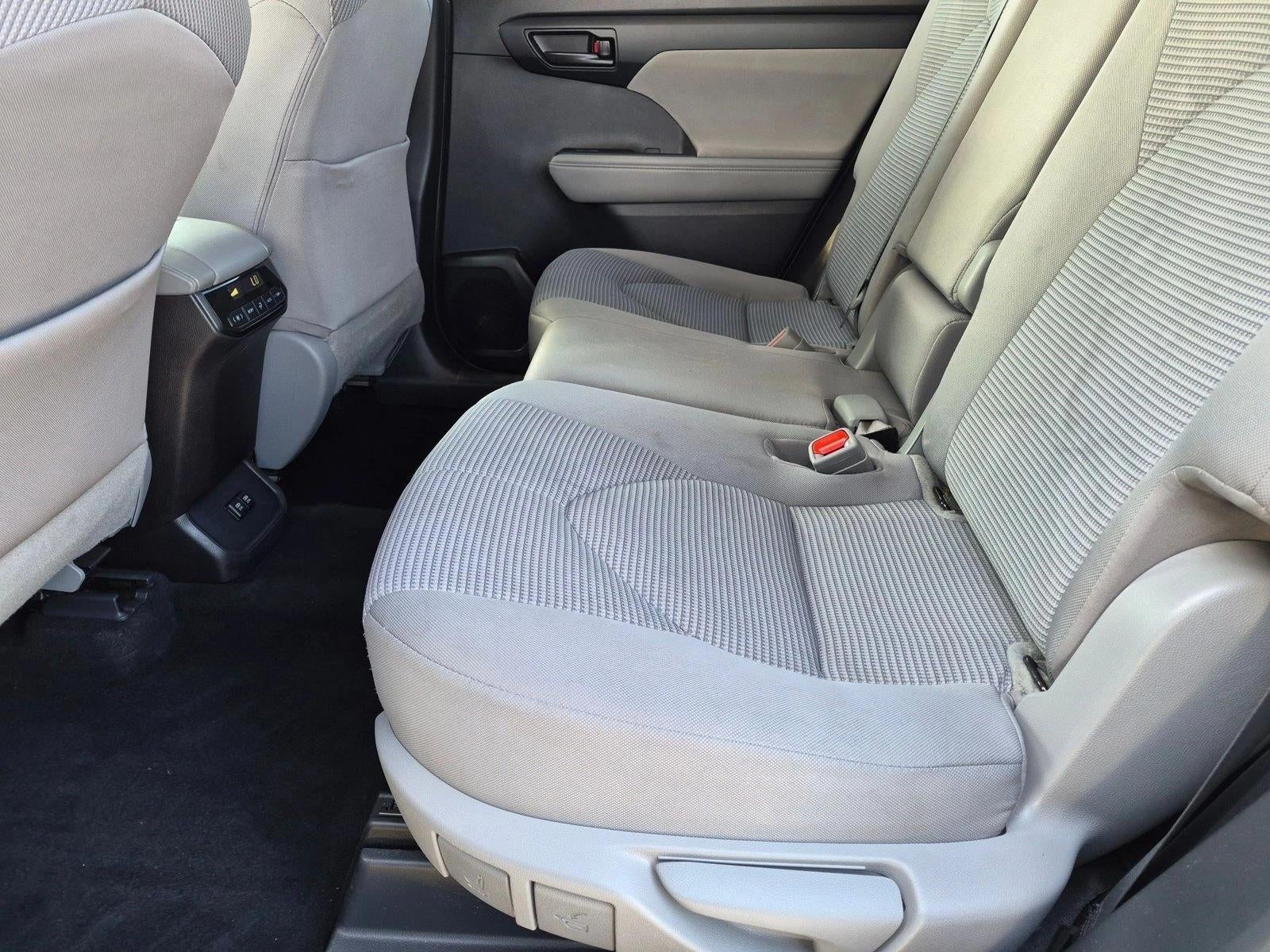 2021 Toyota Highlander LE FWD (GS)