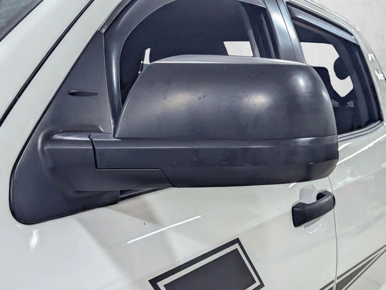 2019 Toyota Tundra 2WD 2WD SR5 CrewMax 5.5' Bed 5.7L (SE)