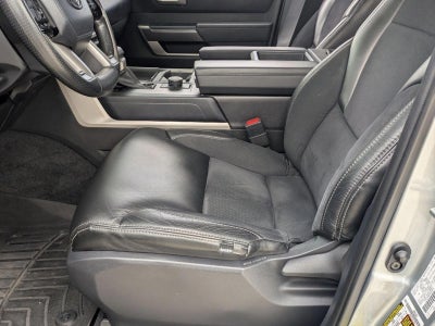 2022 Toyota Tundra 2WD 2WD SR5 CrewMax 5.5' Bed (Natl)