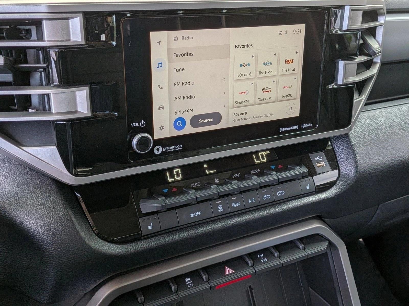 2023 Toyota Tundra 4WD 4WD SR5 CrewMax 5.5' Bed (SE)