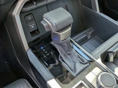 2023 Toyota Tundra 4WD 4WD SR5 CrewMax 5.5' Bed (SE)