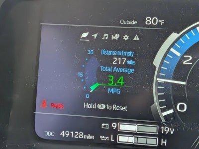 2022 Toyota Tundra 2WD 2WD Platinum CrewMax 5.5' Bed (SE)