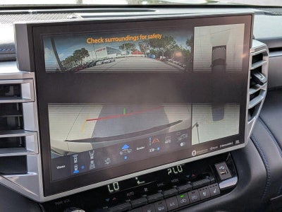 2022 Toyota Tundra 2WD 2WD Platinum CrewMax 5.5' Bed (SE)