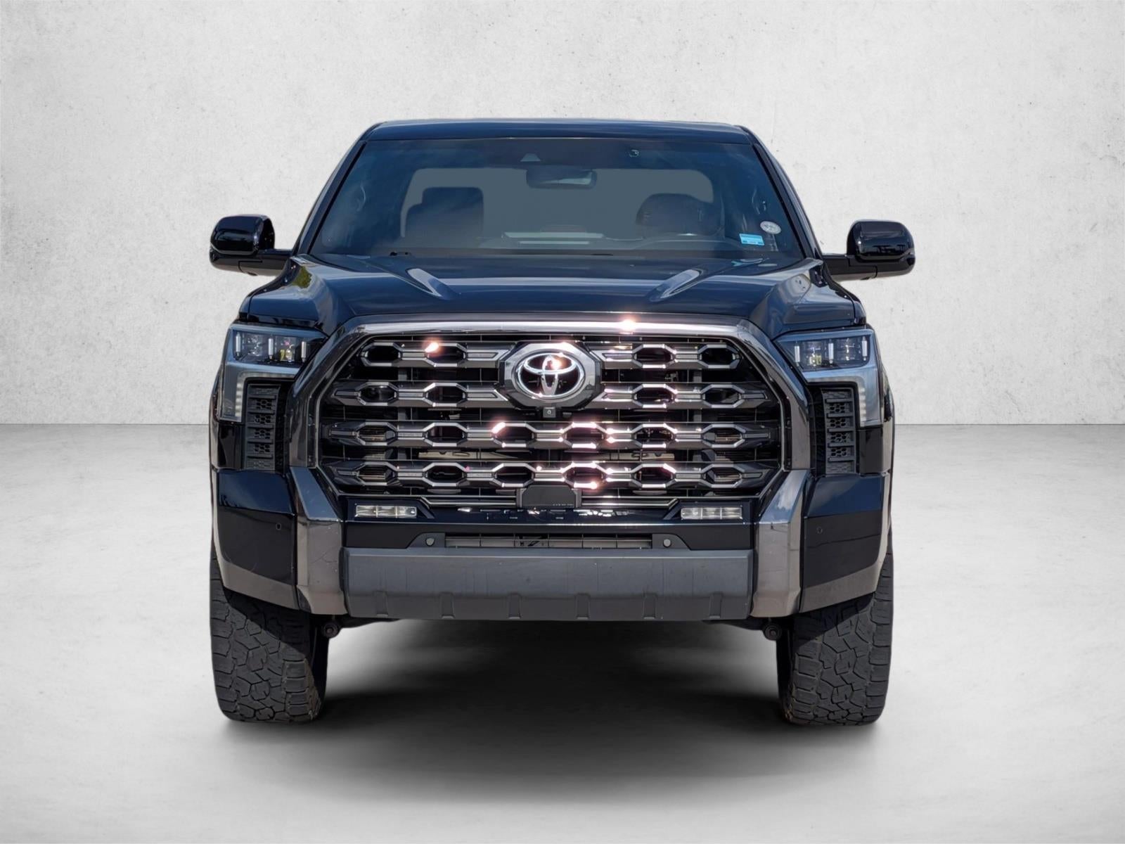 2022 Toyota Tundra 2WD 2WD Platinum CrewMax 5.5' Bed (SE)