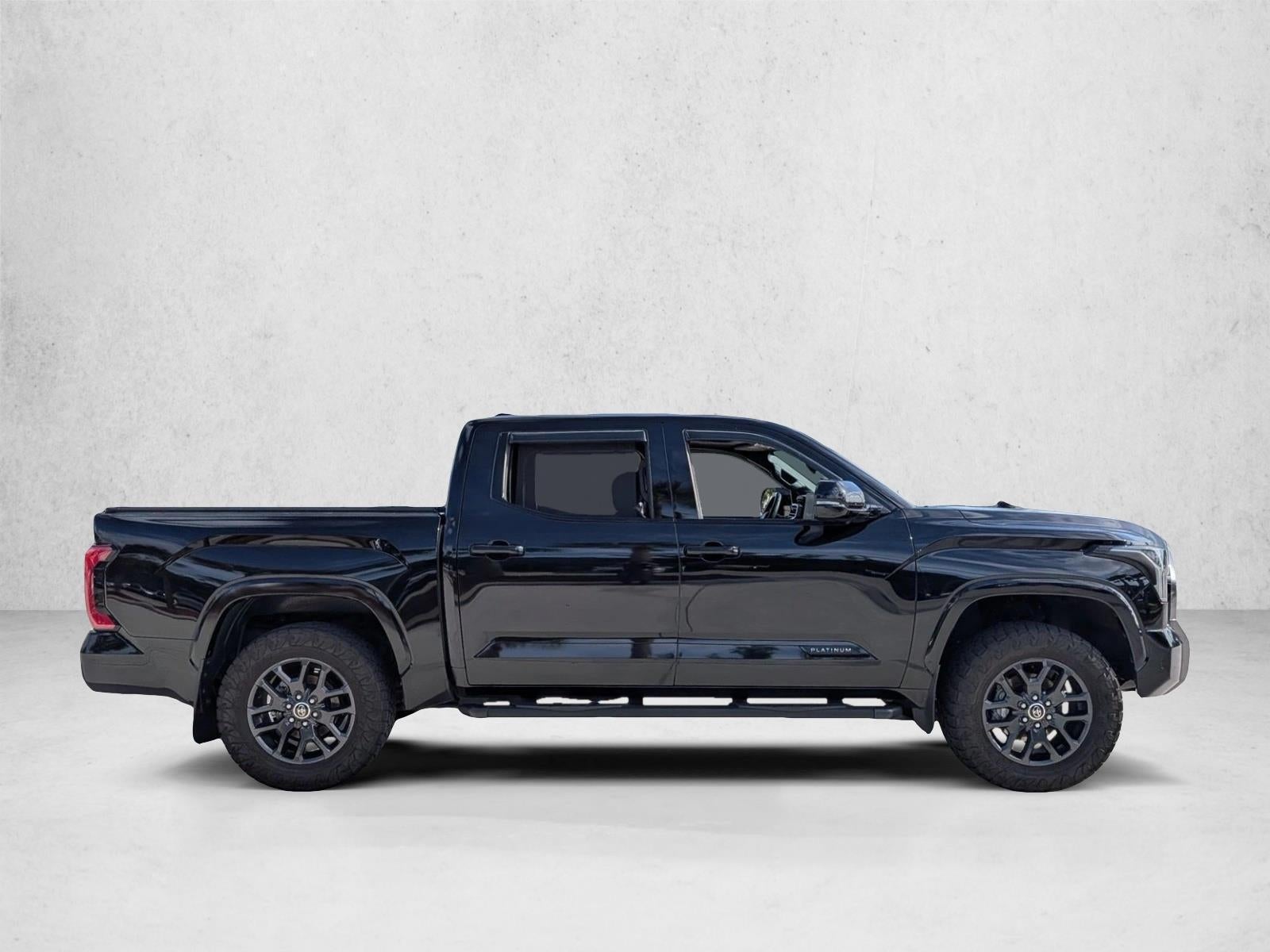 2022 Toyota Tundra 2WD 2WD Platinum CrewMax 5.5' Bed (SE)