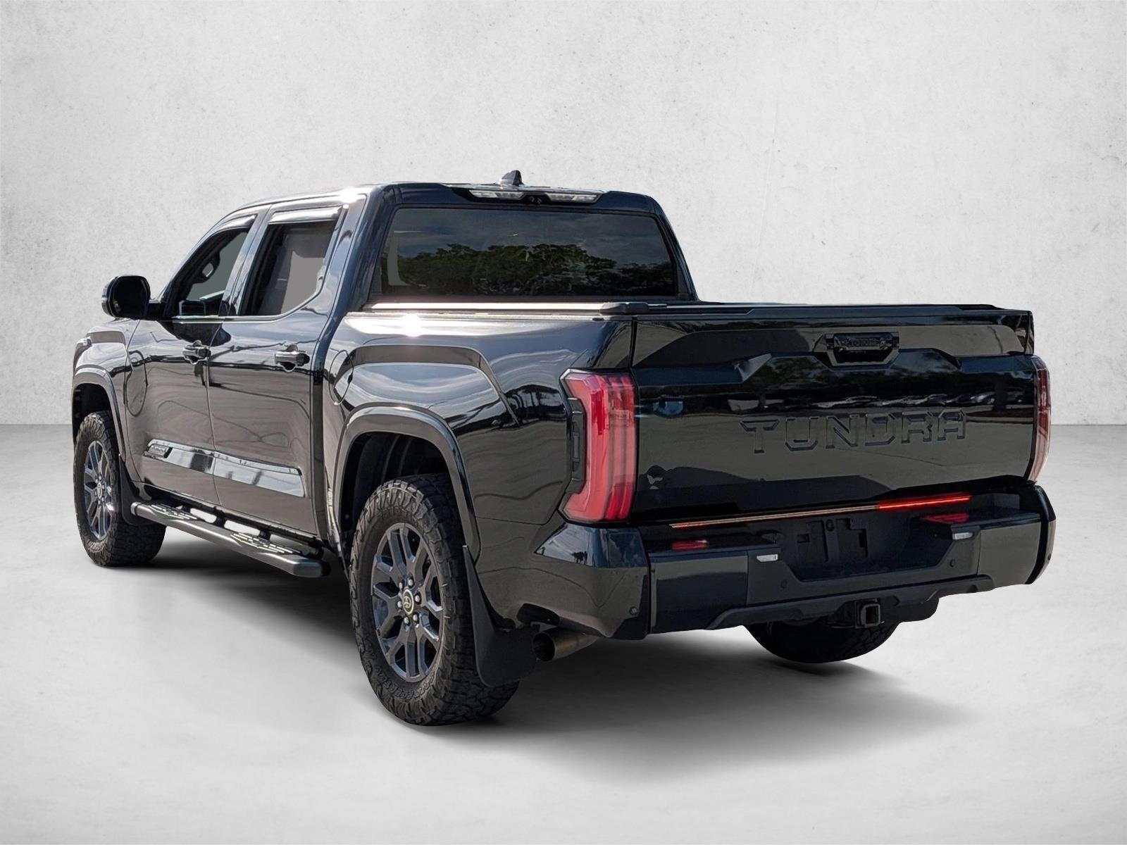 2022 Toyota Tundra 2WD 2WD Platinum CrewMax 5.5' Bed (SE)