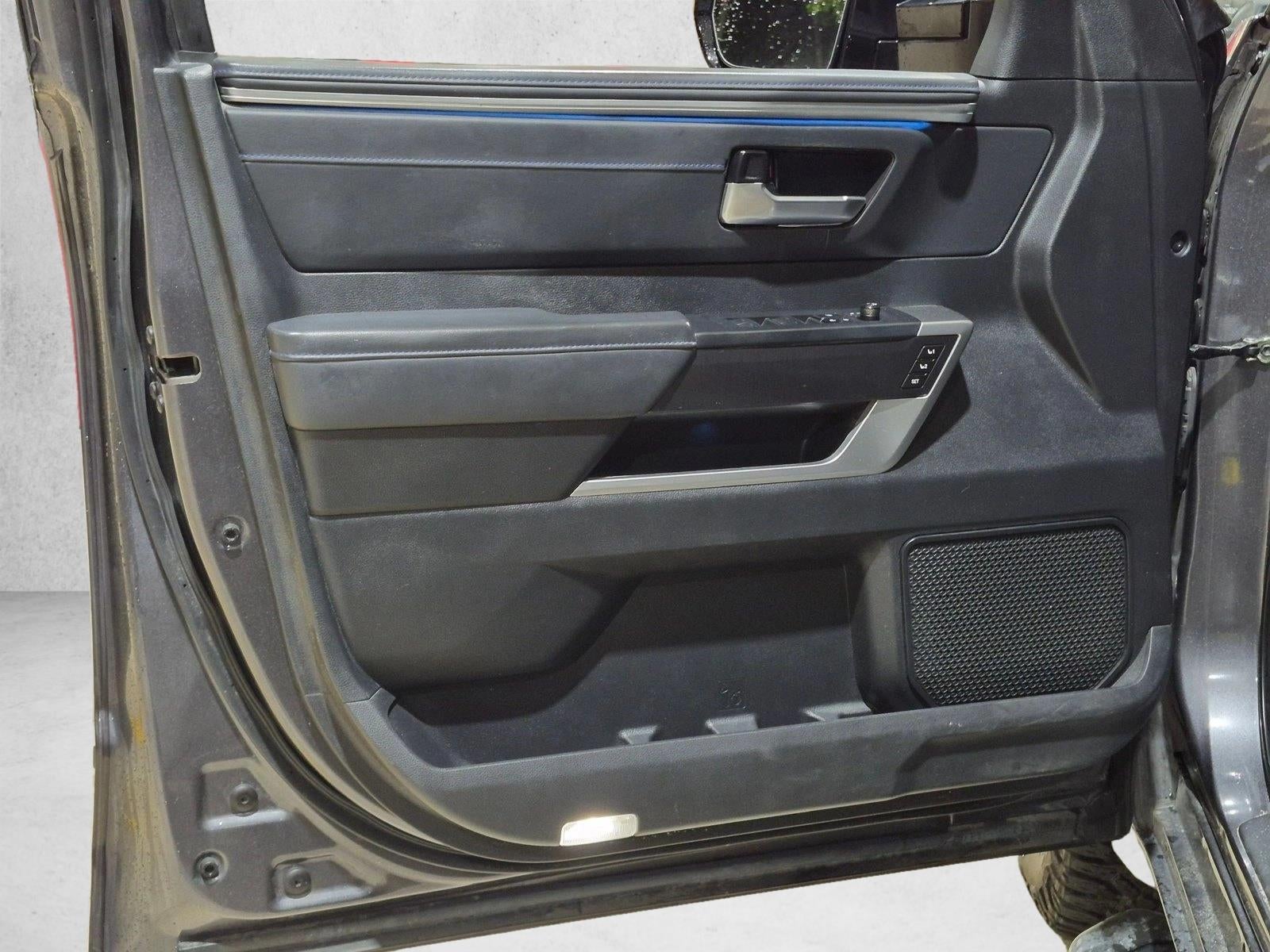 2023 Toyota Tundra 2WD 2WD Platinum CrewMax 5.5' Bed (SE)