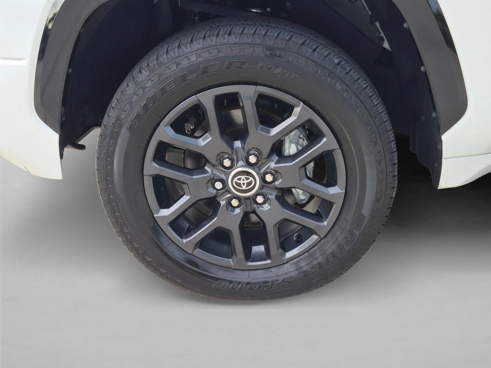 2023 Toyota Tundra 4WD 4WD Platinum Hybrid CrewMax 5.5' Bed (Natl)