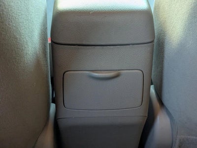 2013 Toyota Corolla 4dr Sdn Auto LE (Natl)