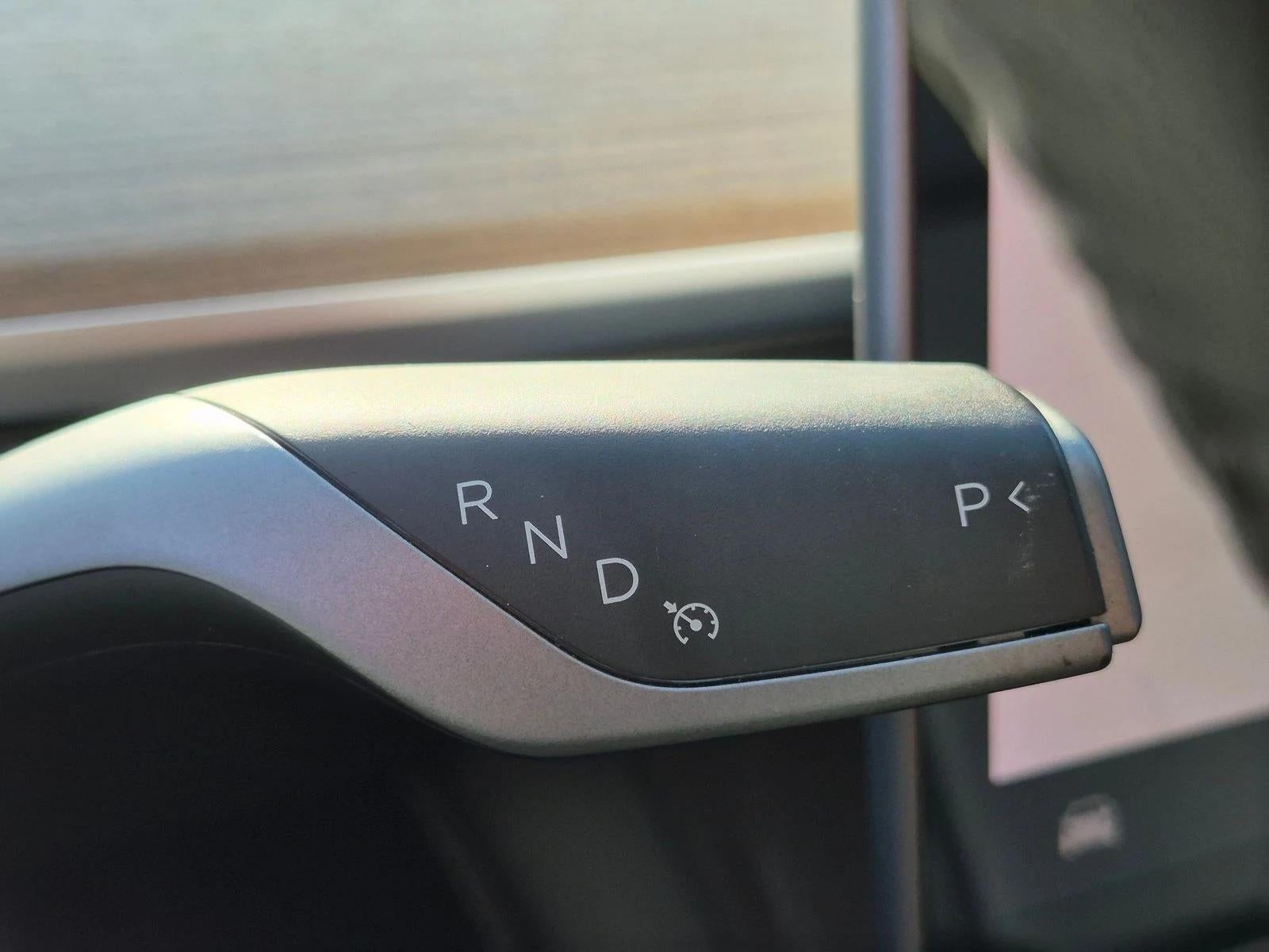 2022 Tesla Model 3 RWD
