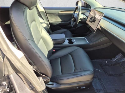 2022 Tesla Model 3 RWD