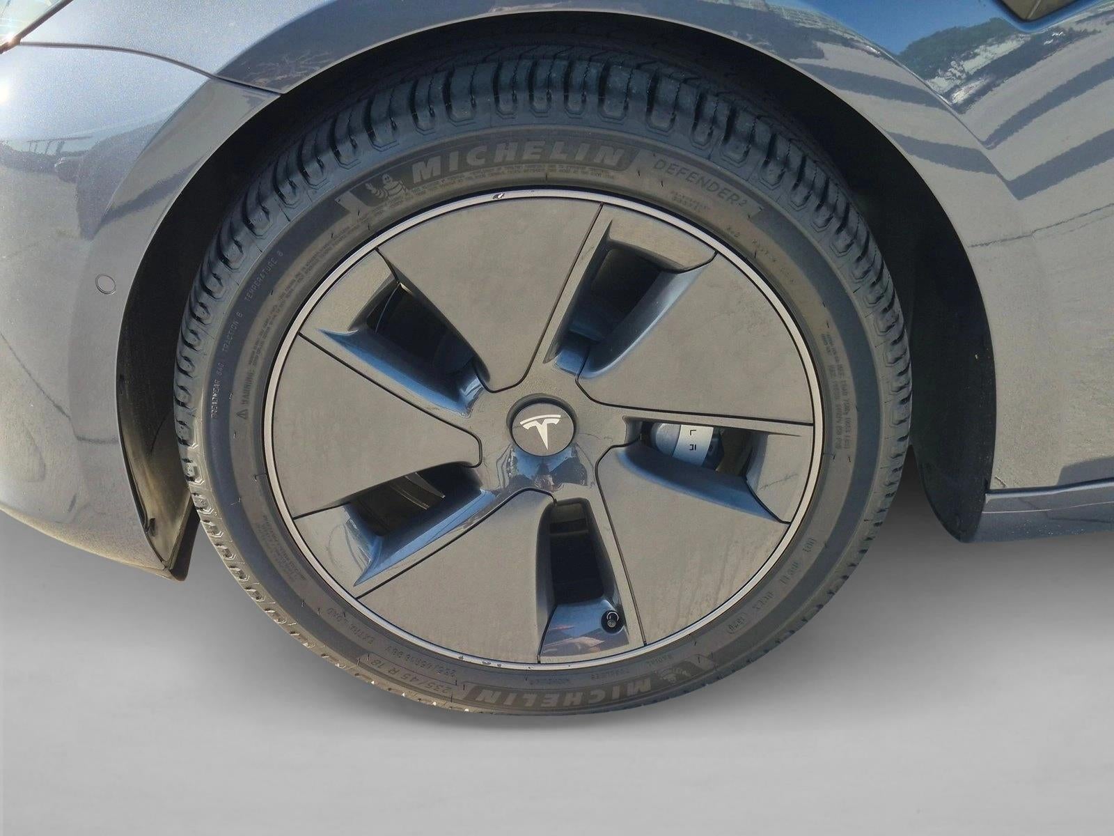 2022 Tesla Model 3 RWD