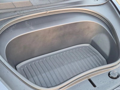2025 Tesla Model 3 Long Range AWD