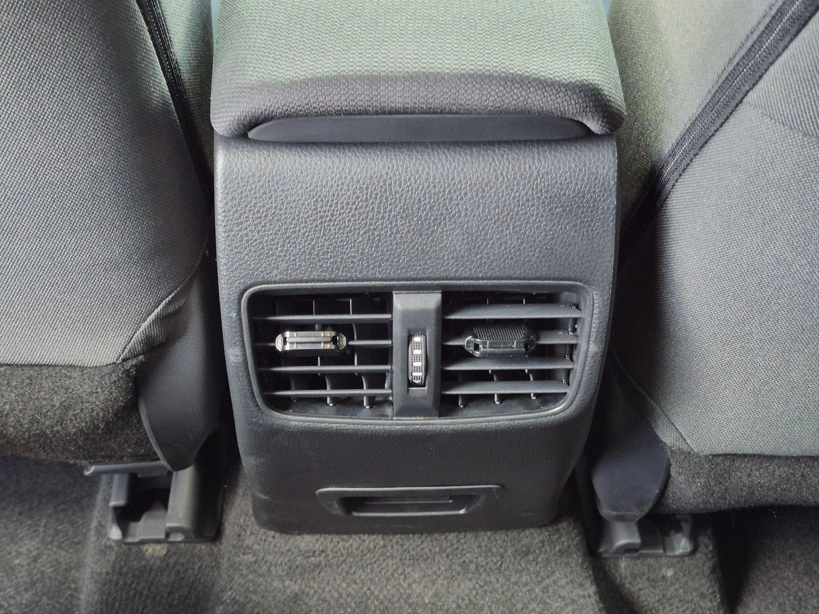 2023 Toyota Corolla Cross LE 2WD (Natl)