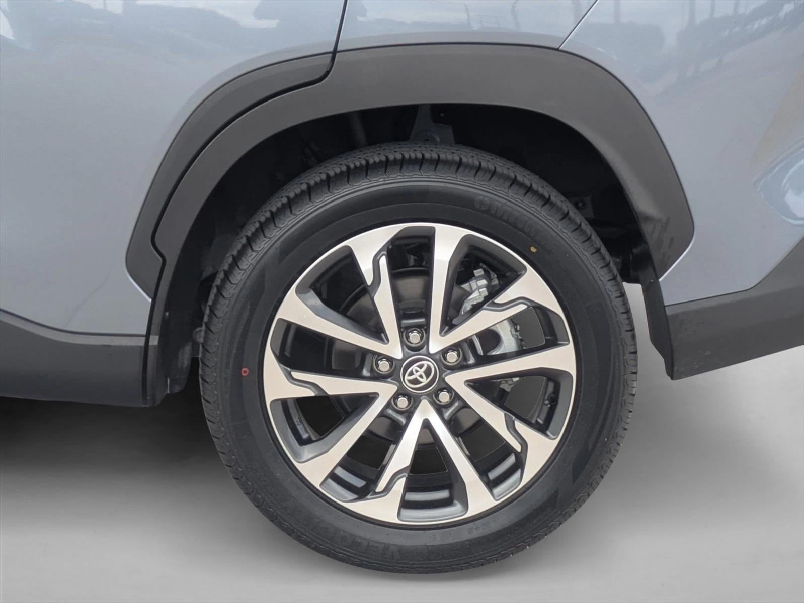 2023 Toyota Corolla Cross XLE 2WD (Natl)