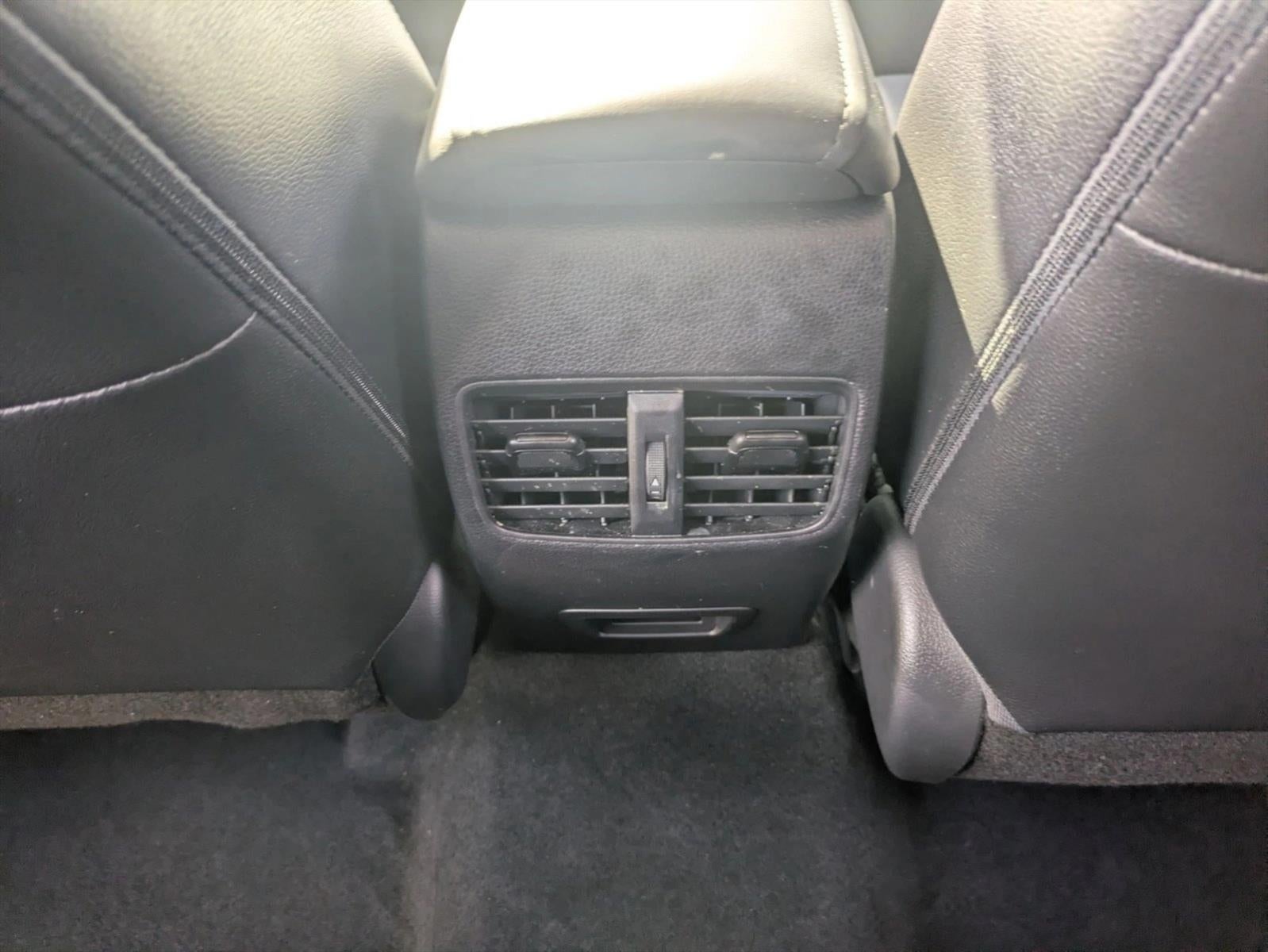 2022 Toyota Corolla Cross XLE 2WD (Natl)