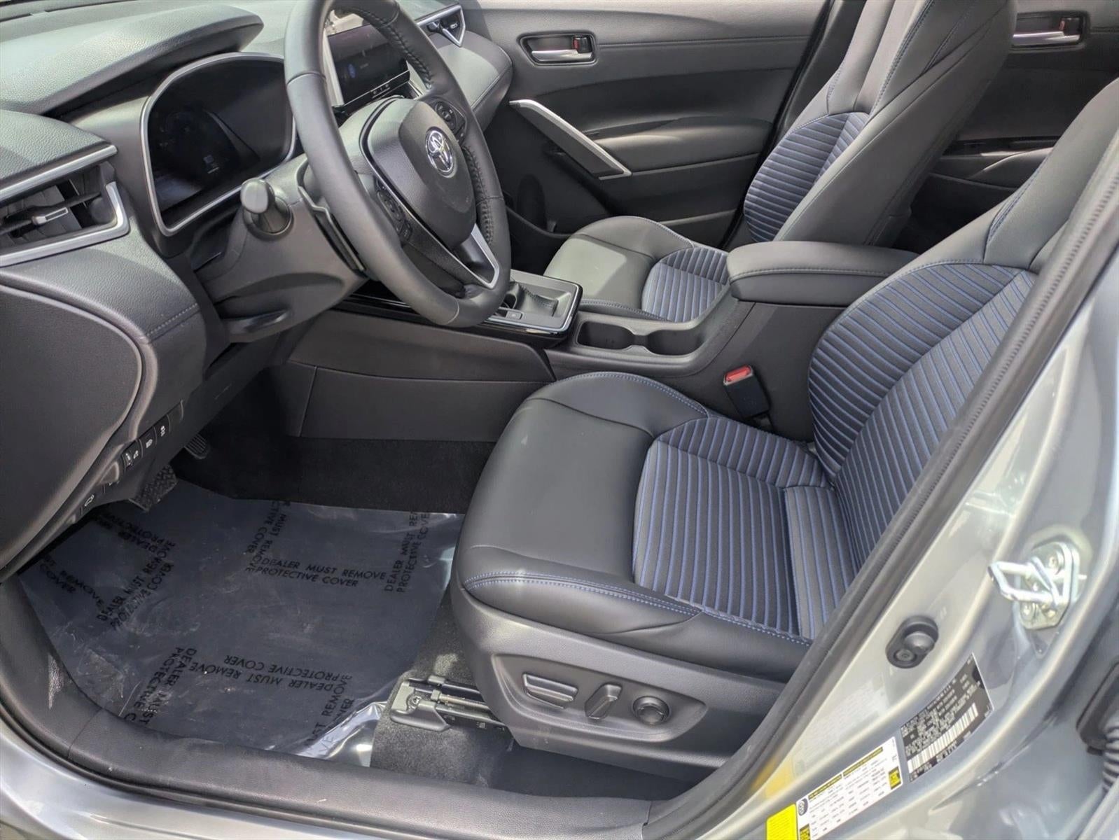 2026 Toyota Corolla Cross Hybrid XSE 4WD (Natl)