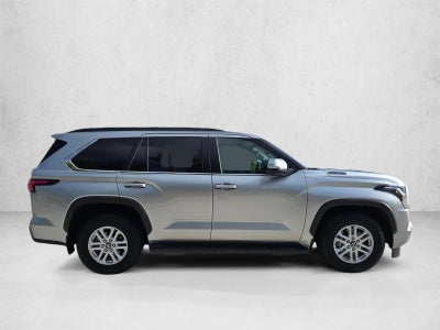 2025 Toyota Sequoia SR5 4WD (SE)