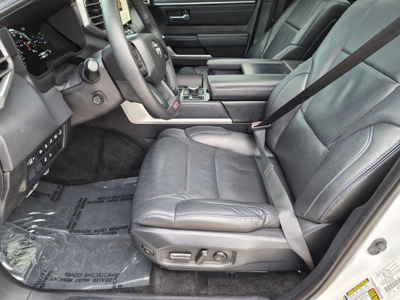 2025 Toyota Sequoia Platinum 4WD (Natl)