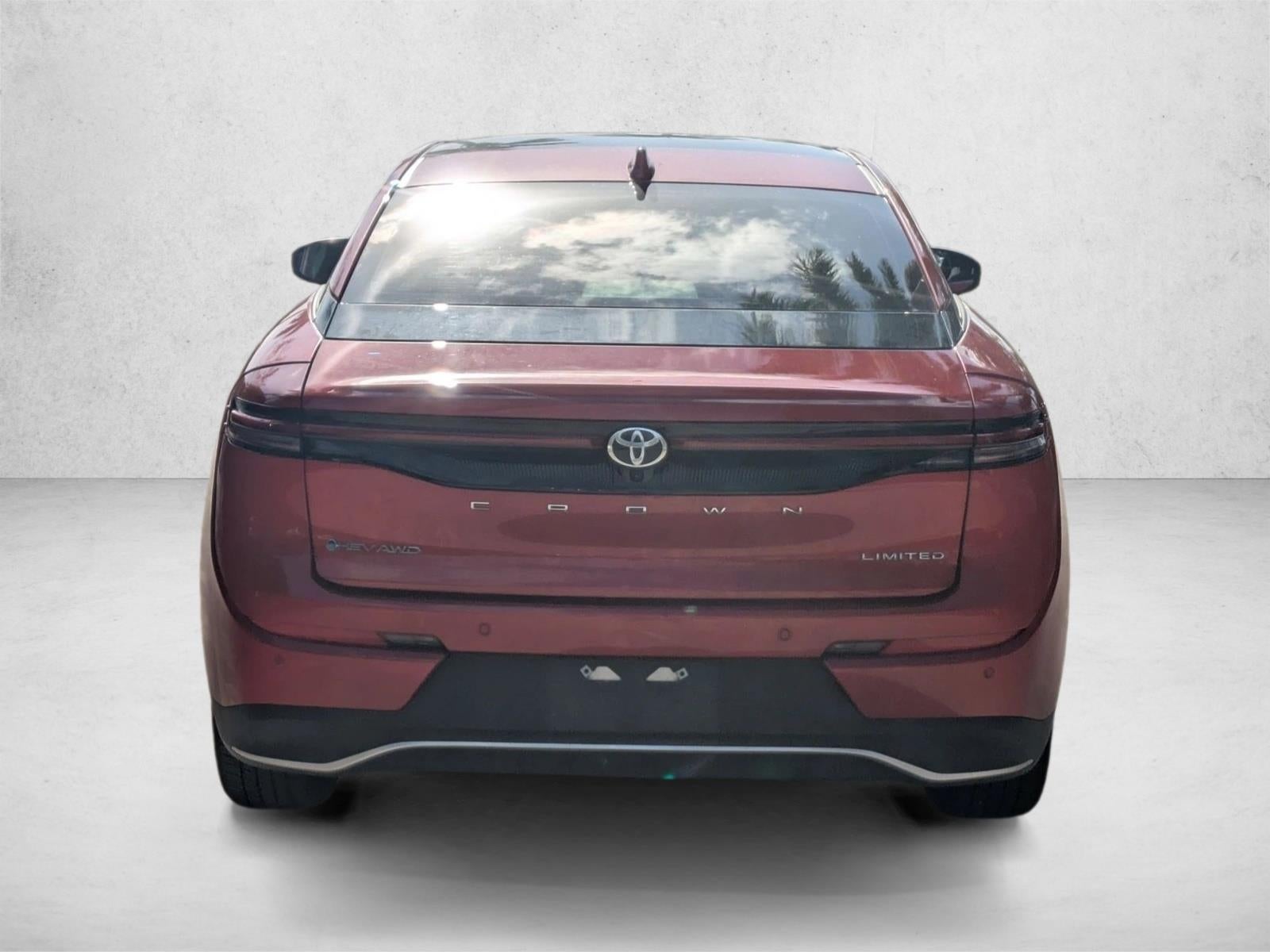 2024 Toyota Crown Limited AWD (Natl)