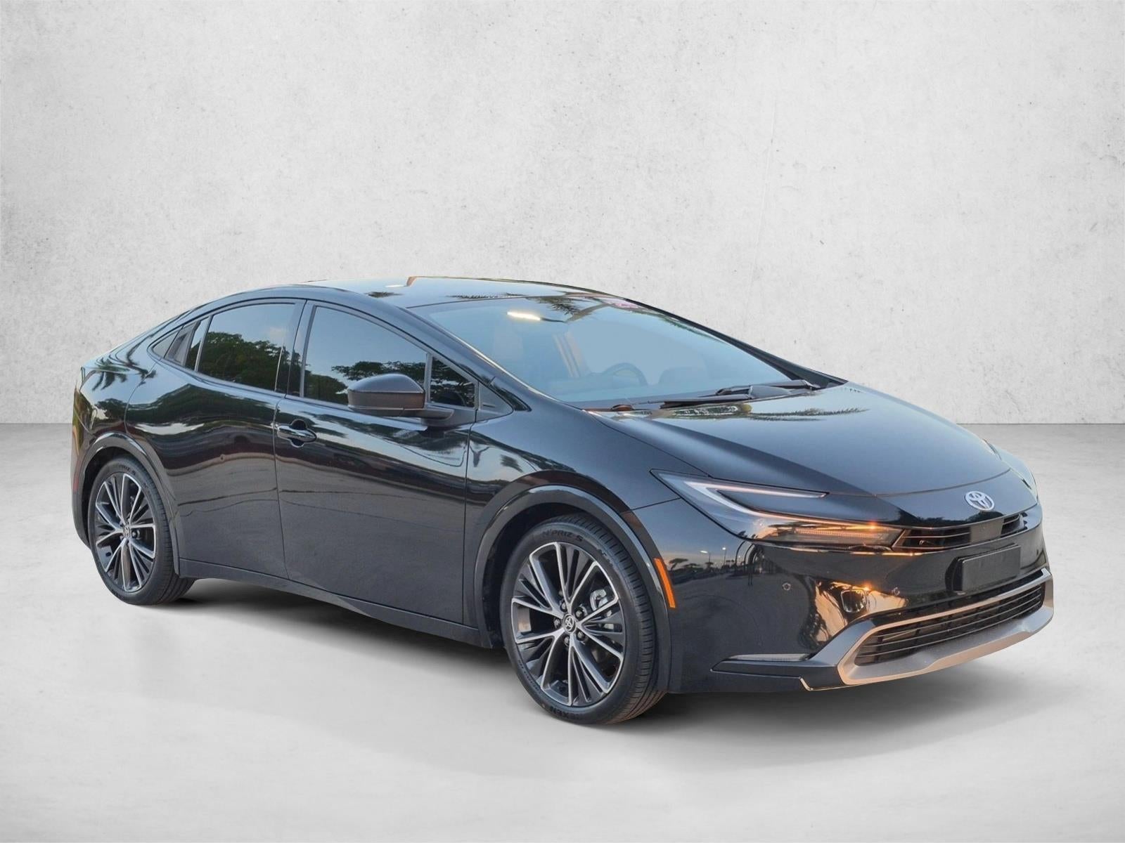 2023 Toyota Prius Limited (Natl)