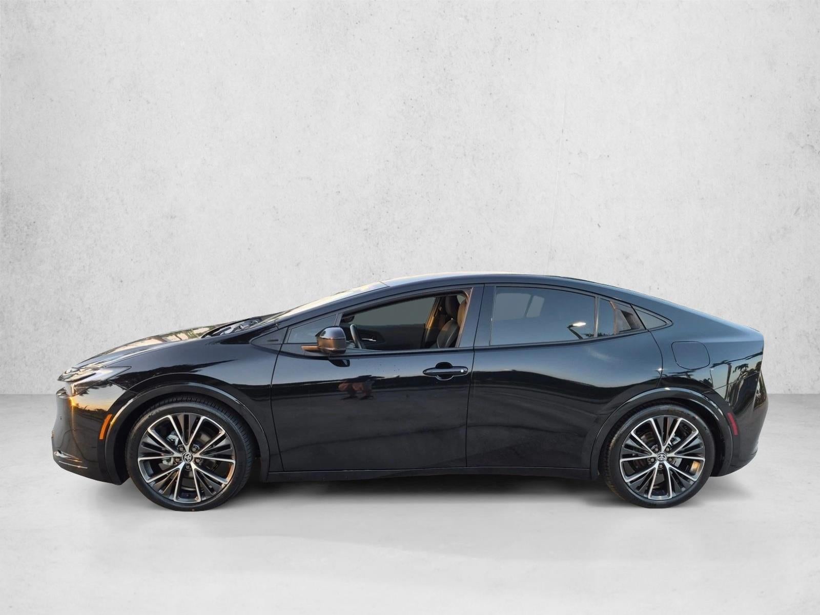 2023 Toyota Prius Limited (Natl)
