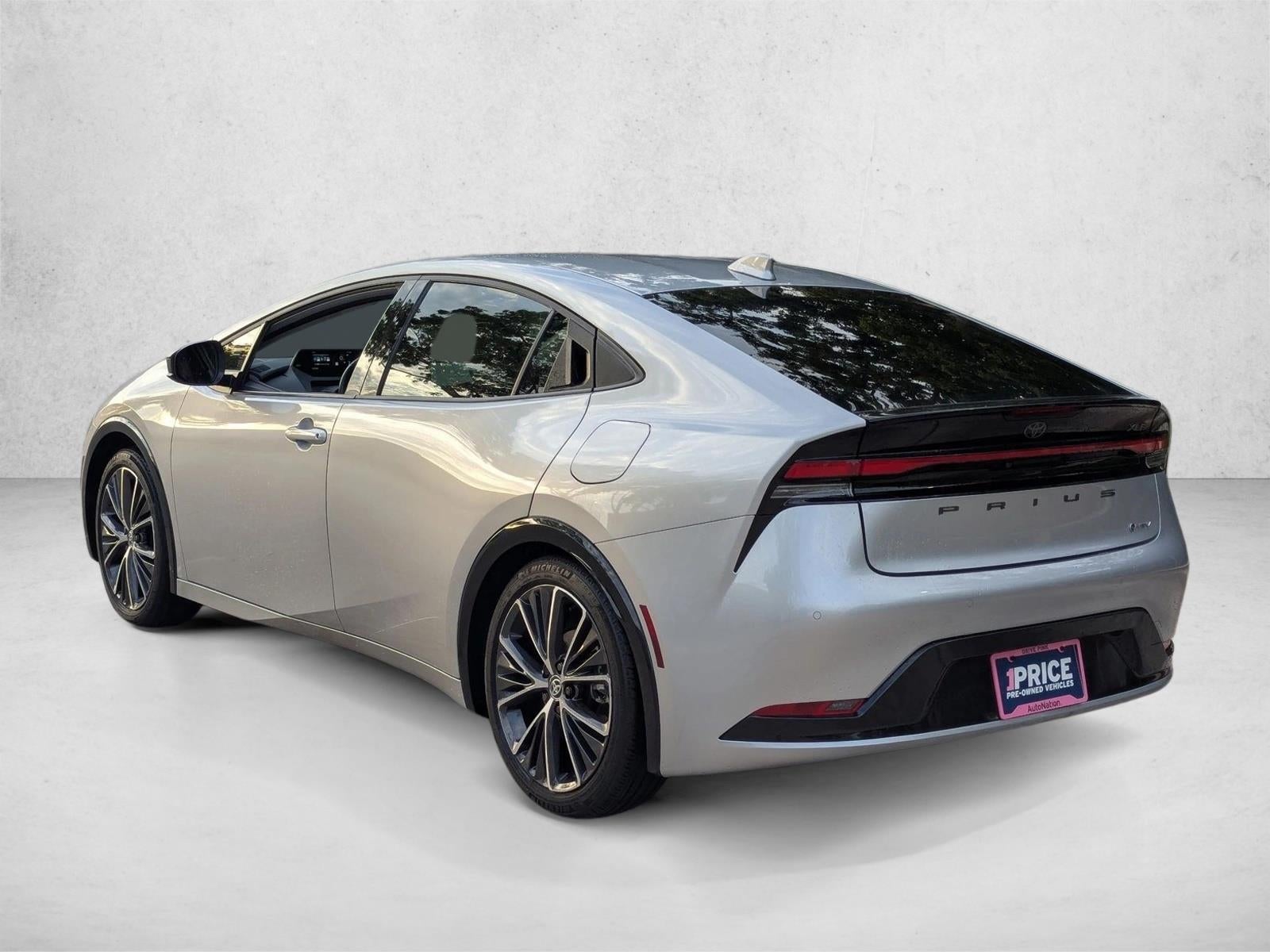 2024 Toyota Prius XLE (Natl)