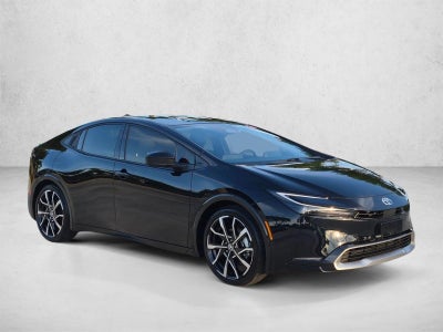 2026 Toyota Prius Plug-In Hybrid XSE (Natl)