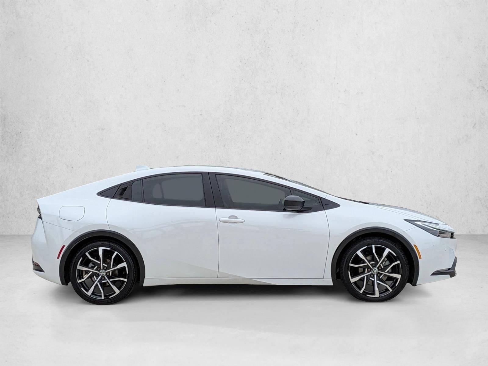 2025 Toyota Prius Plug-In Hybrid XSE (Natl)