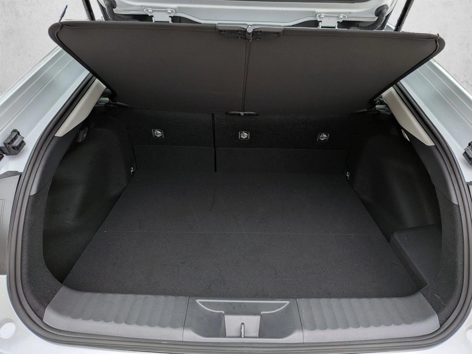 2025 Toyota Prius Plug-In Hybrid XSE (Natl)