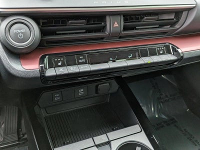 2026 Toyota Prius Plug-In Hybrid XSE (Natl)