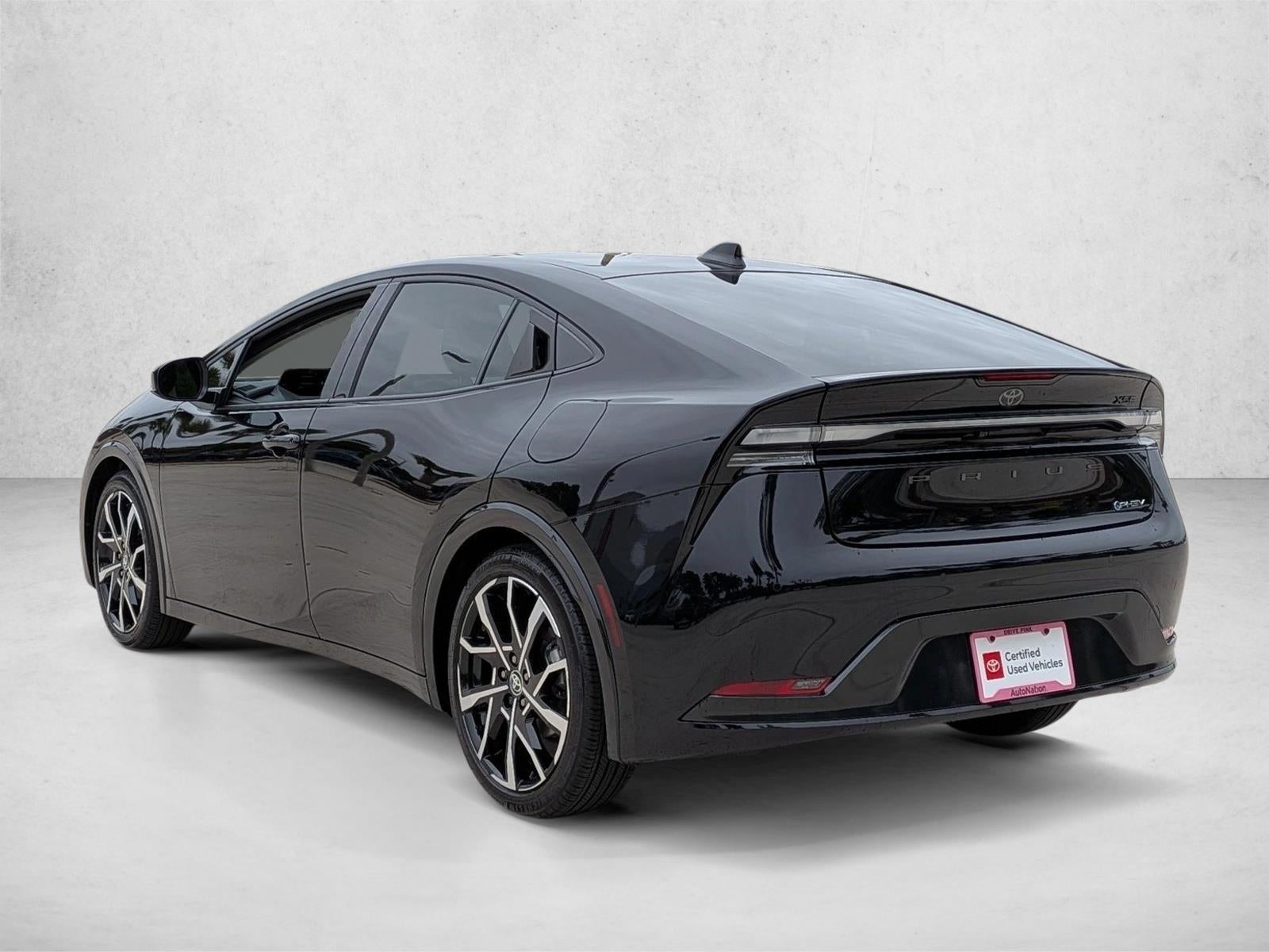 2026 Toyota Prius Plug-In Hybrid XSE (Natl)