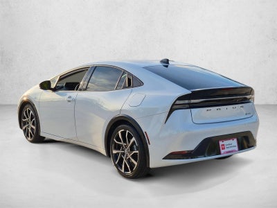 2026 Toyota Prius Plug-In Hybrid XSE (Natl)
