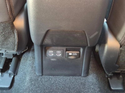 2026 Toyota Prius Plug-In Hybrid XSE (Natl)