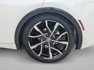 2024 Toyota Prius Prime XSE (Natl)