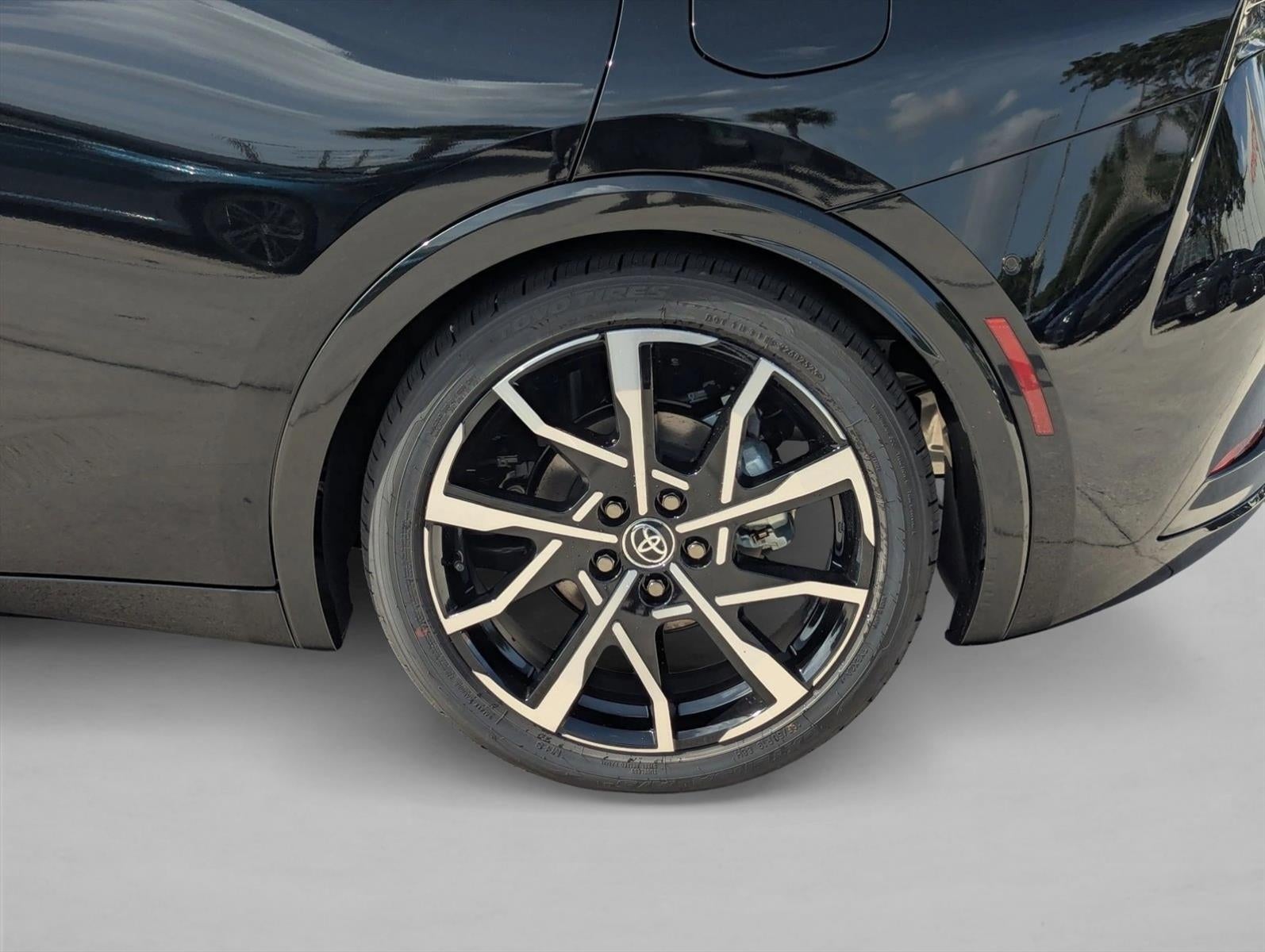 2026 Toyota Prius Plug-In Hybrid XSE Premium (Natl)