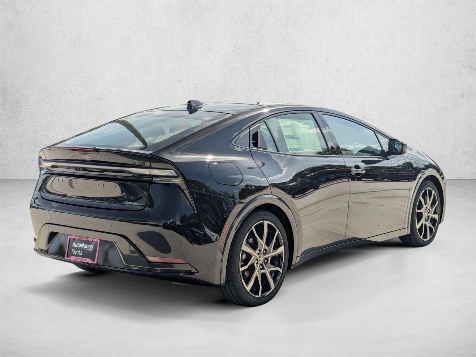 2026 Toyota Prius Plug-In Hybrid XSE Premium (Natl)