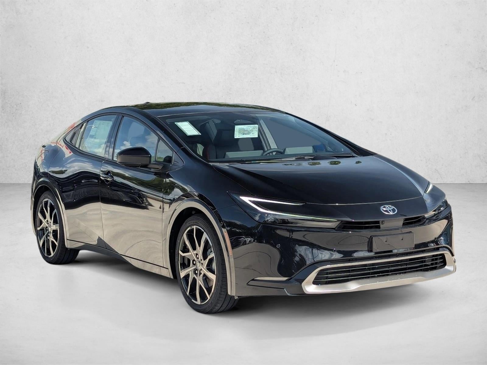 2026 Toyota Prius Plug-In Hybrid XSE Premium (Natl)