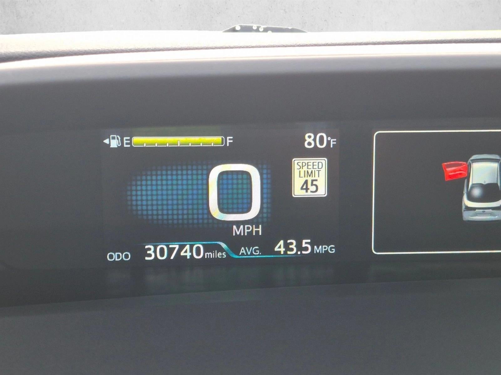 2022 Toyota Prius LE (Natl)
