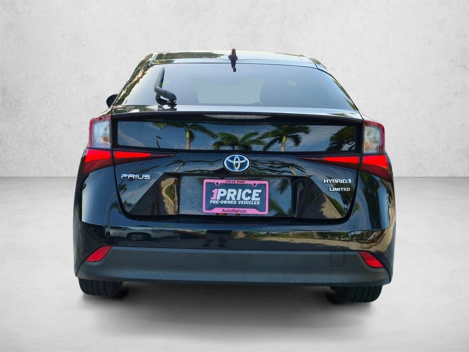 2022 Toyota Prius Limited (Natl)