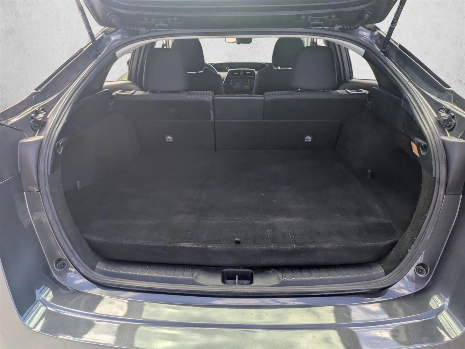 2019 Toyota Prius Prime Plus (Natl)