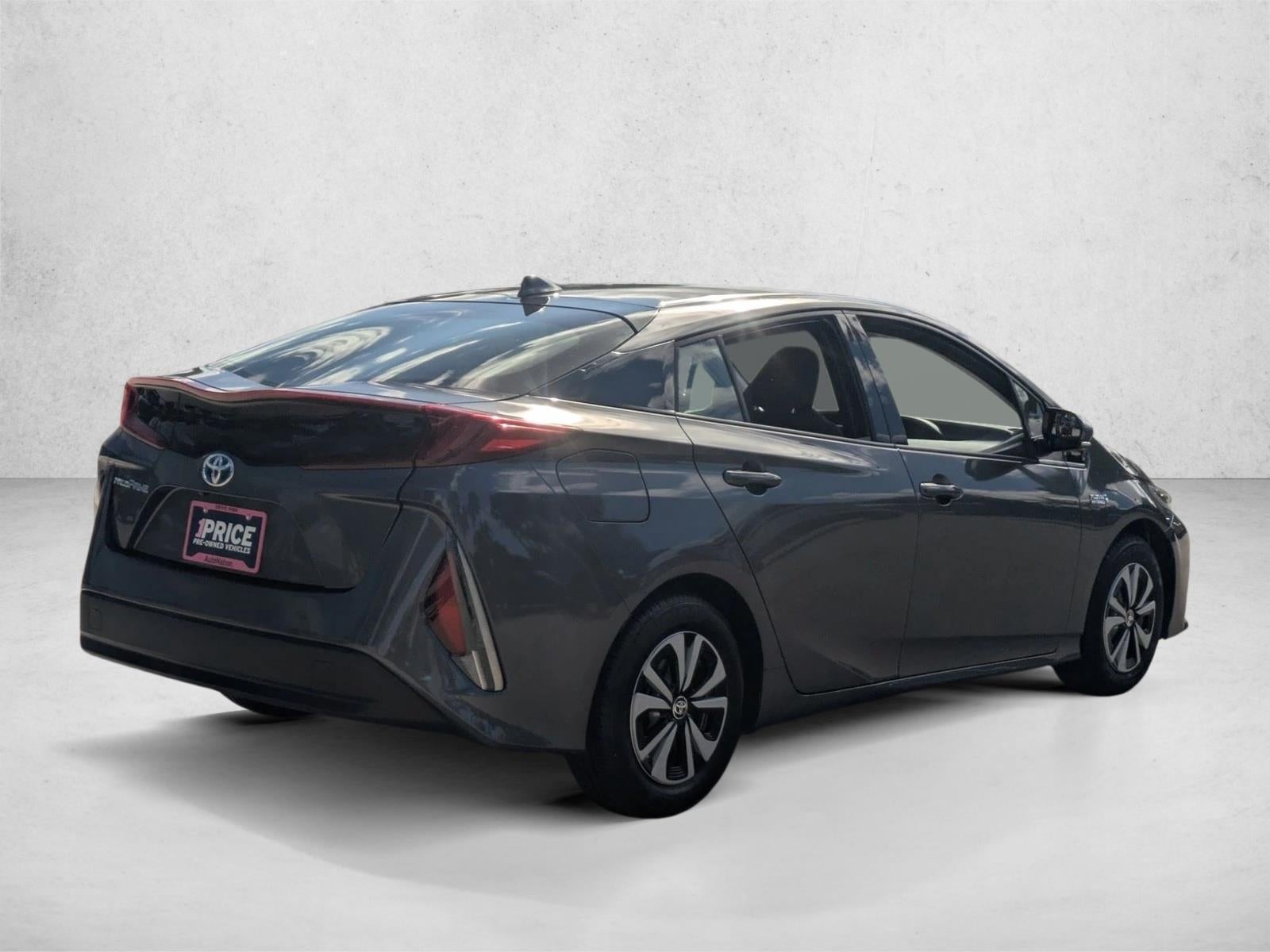 2019 Toyota Prius Prime Plus (Natl)